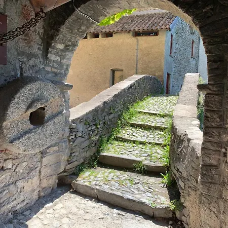فندق مبيت وإفطار Il Masso Grasso Lake Como نيسّو